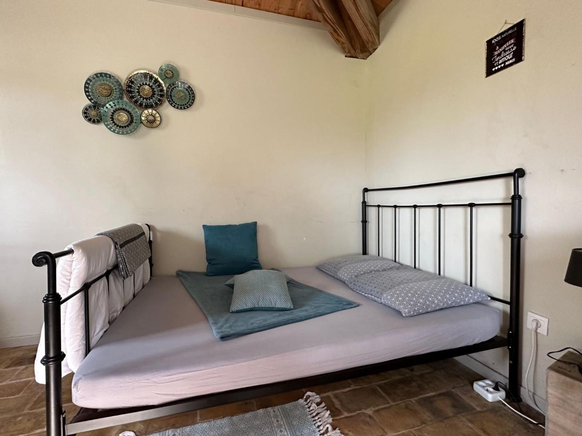 Maisonnette Independante Au Calme Dans Un Grand Jardin Châteauneuf-du-Rhône Εξωτερικό φωτογραφία
